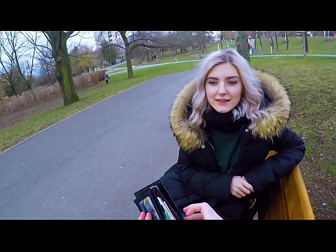 ❤️ Кончаҳои гарми бегонаро барои пул фурӯ мебарад - минет дар парк аз ҷониби Ева Элфи ❤ Видео мақъад дар tg.niceporn-tv.ru ️❤